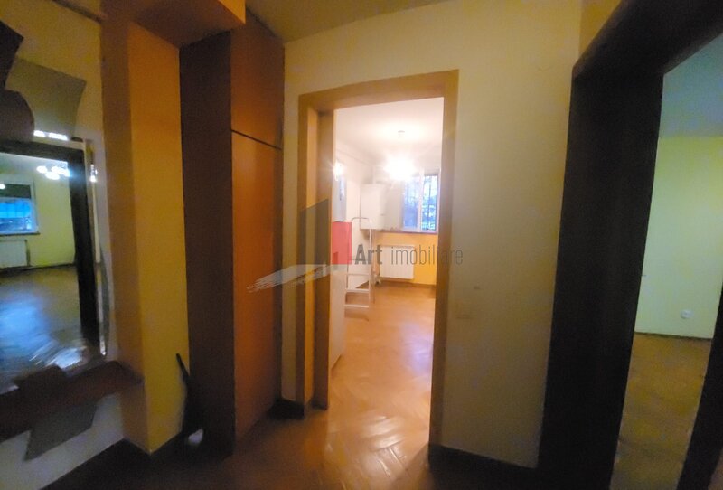 Titan, apartament 3 camere cu centrala