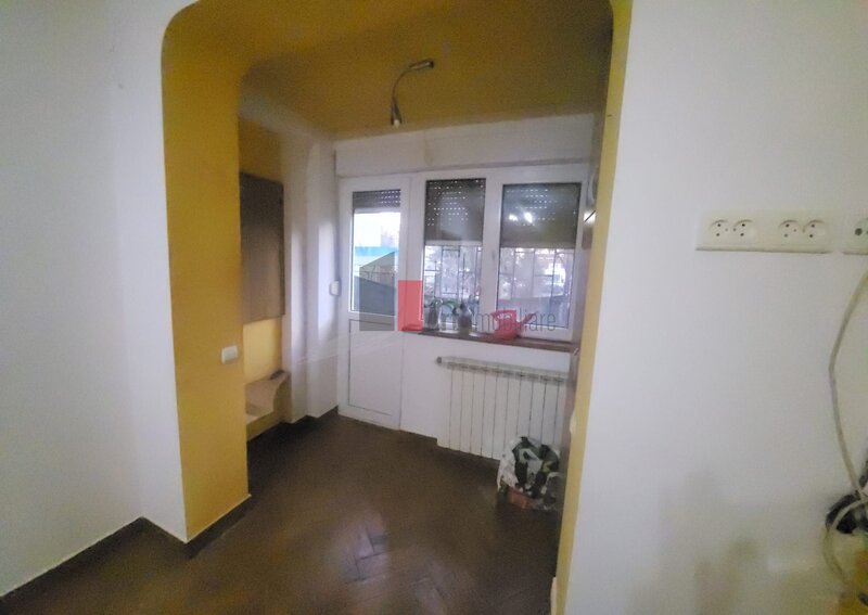 Titan, apartament 3 camere cu centrala